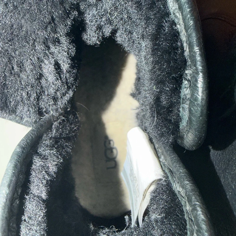 UGG Lavelle Ankle Leather Boots, Black, Size 8 - Picture 11 of 12